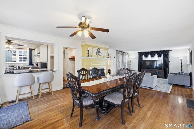 22 Robinson Avenue, Danbury, CT 06810