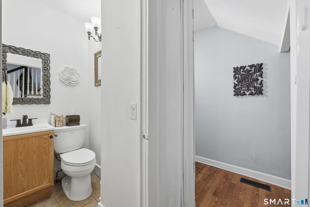 22 Robinson Avenue, Danbury, CT 06810