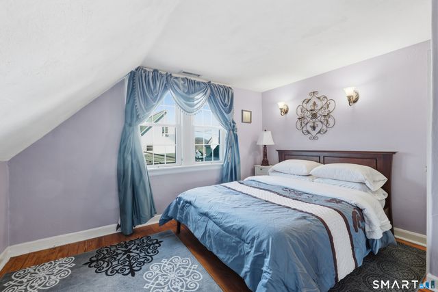 22 Robinson Avenue, Danbury, CT 06810