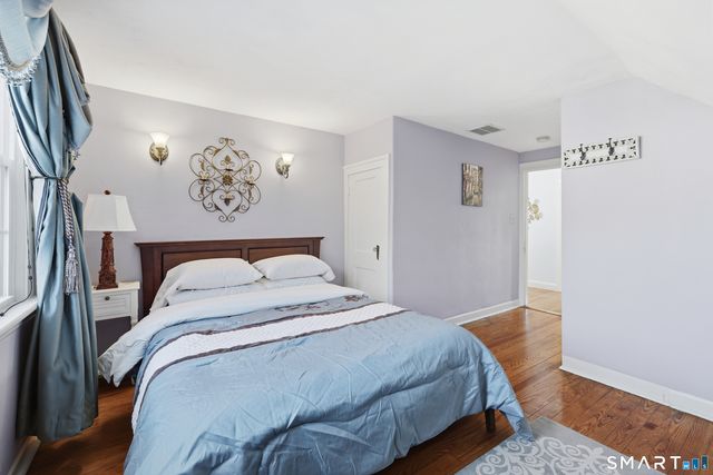 22 Robinson Avenue, Danbury, CT 06810