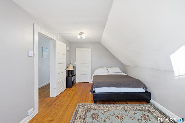 22 Robinson Avenue, Danbury, CT 06810