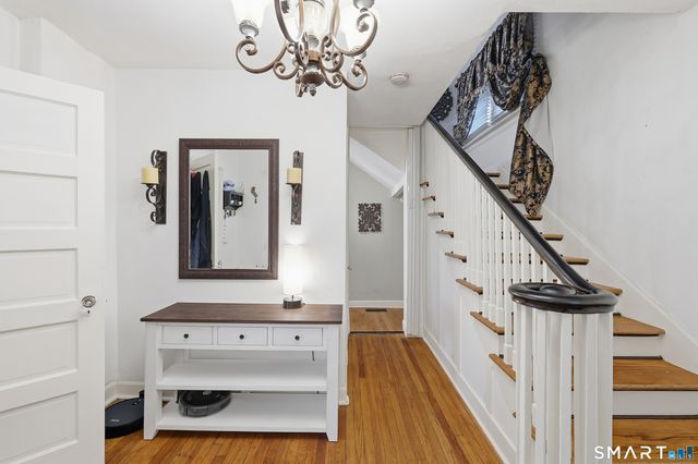 22 Robinson Avenue, Danbury, CT 06810