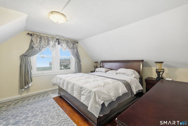 22 Robinson Avenue, Danbury, CT 06810