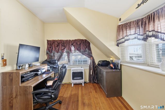 22 Robinson Avenue, Danbury, CT 06810