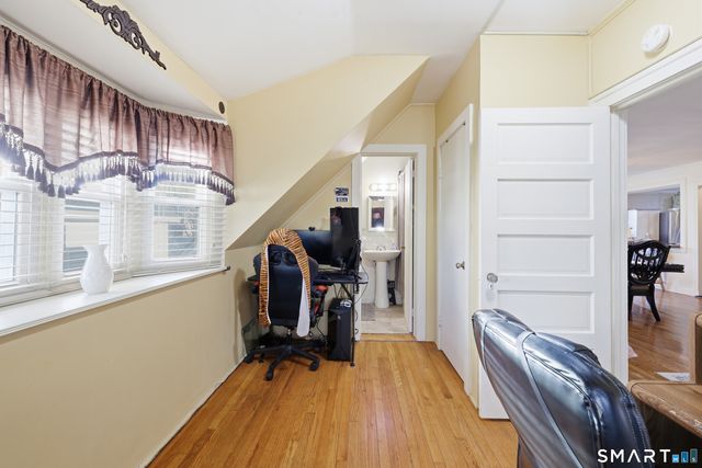 22 Robinson Avenue, Danbury, CT 06810