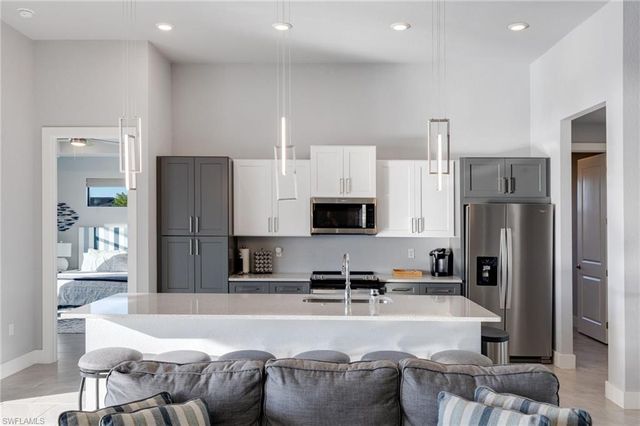 1720 Burnt Store RD N, Cape Coral, FL 33993