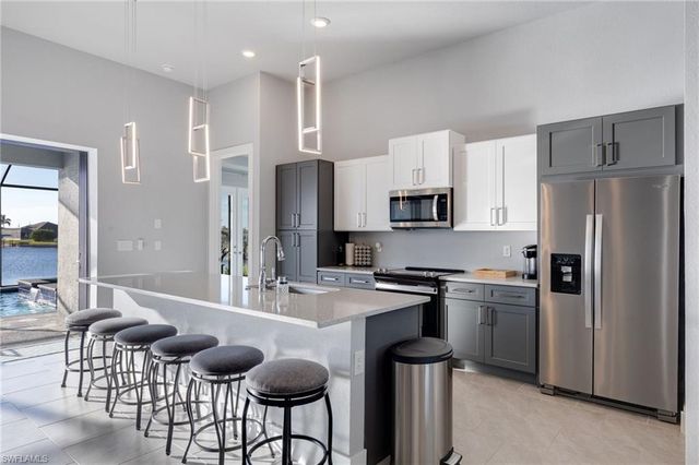 1720 Burnt Store RD N, Cape Coral, FL 33993