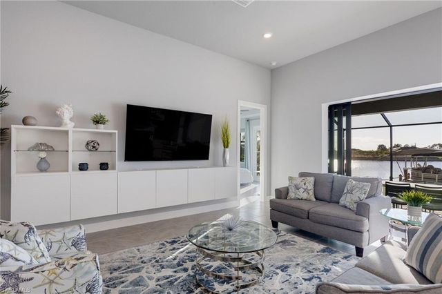 1720 Burnt Store RD N, Cape Coral, FL 33993