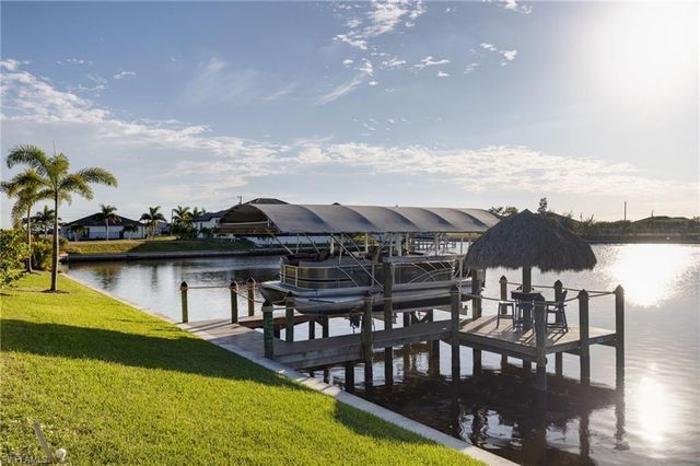 1720 Burnt Store RD N, Cape Coral, FL 33993