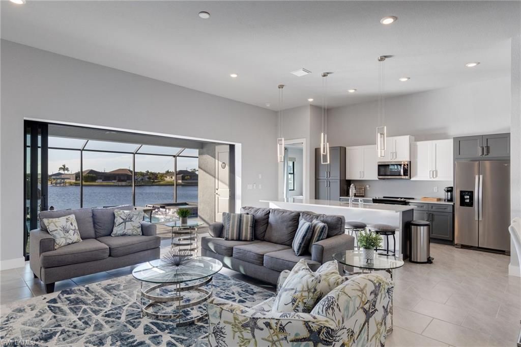 1720 Burnt Store RD N, Cape Coral, FL 33993