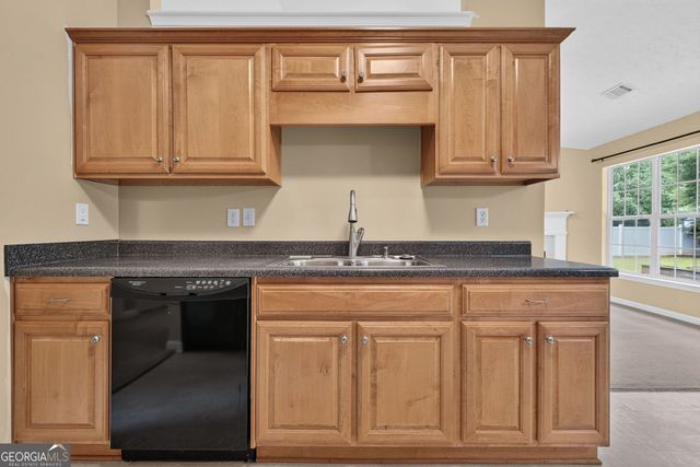 260 Sandstone Drive, Hampton, GA 30228