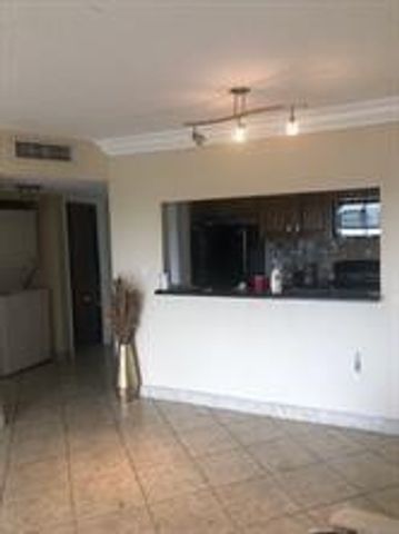4174 Inverrary Drive 907, Lauderhill, FL 33319