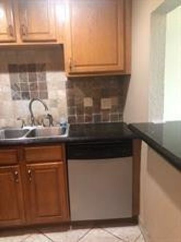4174 Inverrary Drive 907, Lauderhill, FL 33319