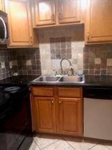 4174 Inverrary Drive 907, Lauderhill, FL 33319