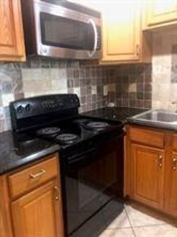 4174 Inverrary Drive 907, Lauderhill, FL 33319