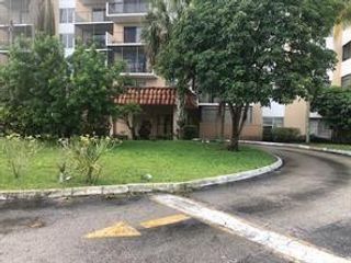 4174 Inverrary Drive 907, Lauderhill, FL 33319