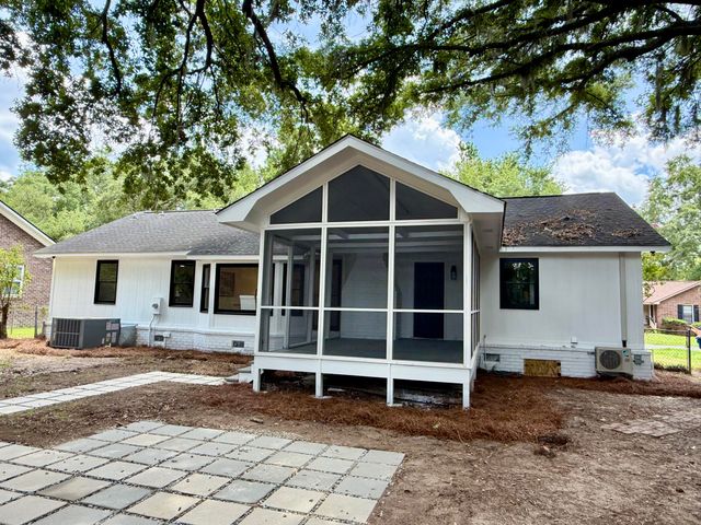 2526 Longbranch Drive, Charleston, SC 29414