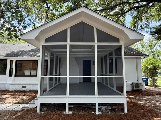 2526 Longbranch Drive, Charleston, SC 29414