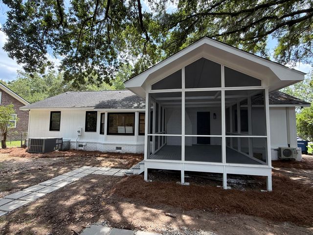 2526 Longbranch Drive, Charleston, SC 29414