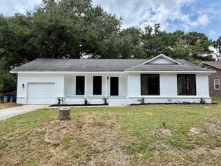 2526 Longbranch Drive, Charleston, SC 29414