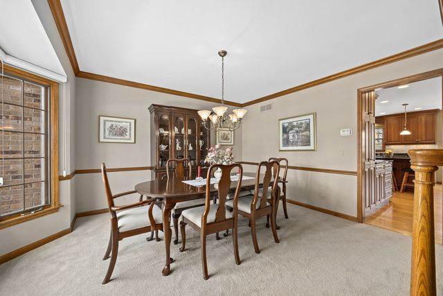 1310 Champion Forest Court, Wheaton, IL 60187