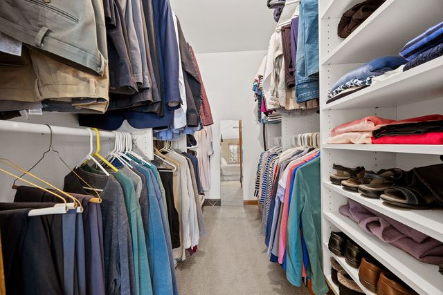 1310 Champion Forest Court, Wheaton, IL 60187