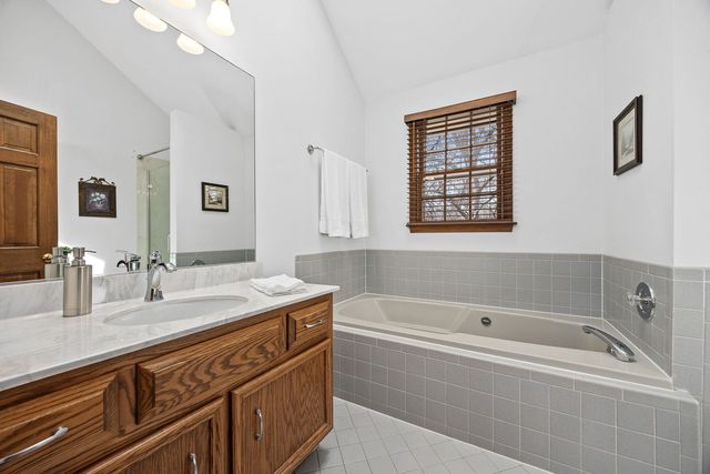 1310 Champion Forest Court, Wheaton, IL 60187