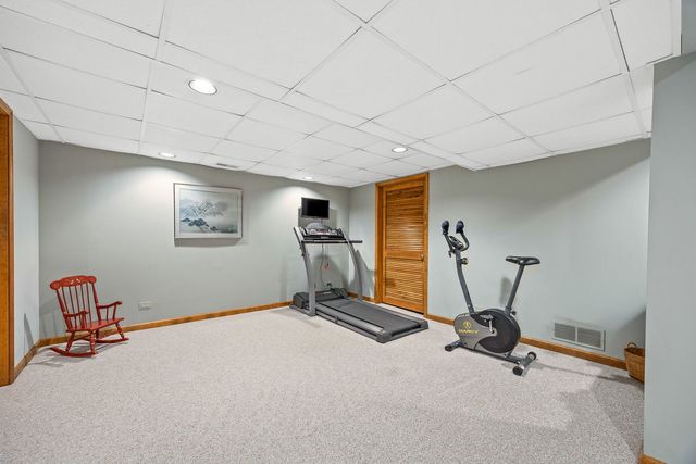 1310 Champion Forest Court, Wheaton, IL 60187