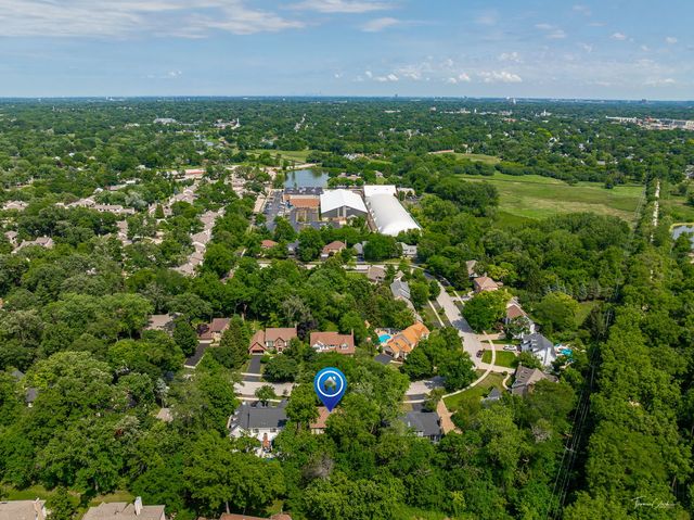 1310 Champion Forest Court, Wheaton, IL 60187