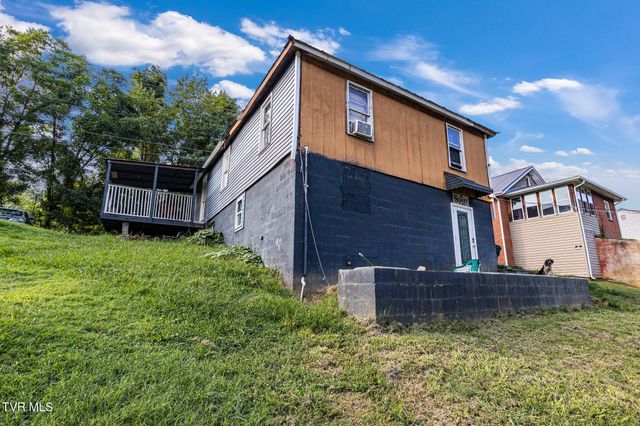 619 South Mckee Street, Greeneville, TN 37743