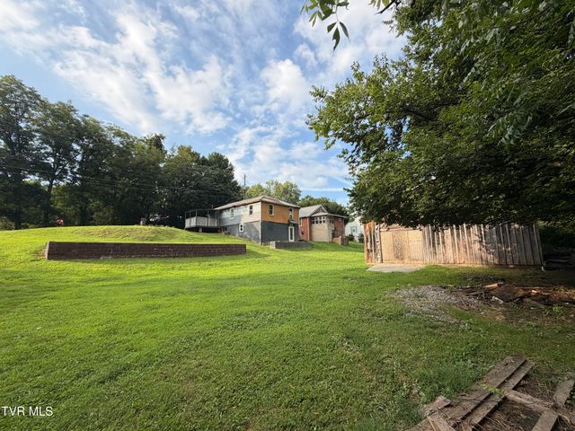 619 South Mckee Street, Greeneville, TN 37743