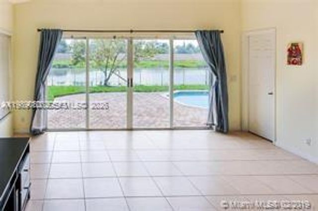 19150 SW 16th St, Pembroke Pines, FL 33029