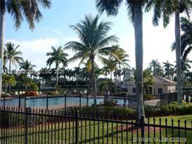 19150 SW 16th St, Pembroke Pines, FL 33029