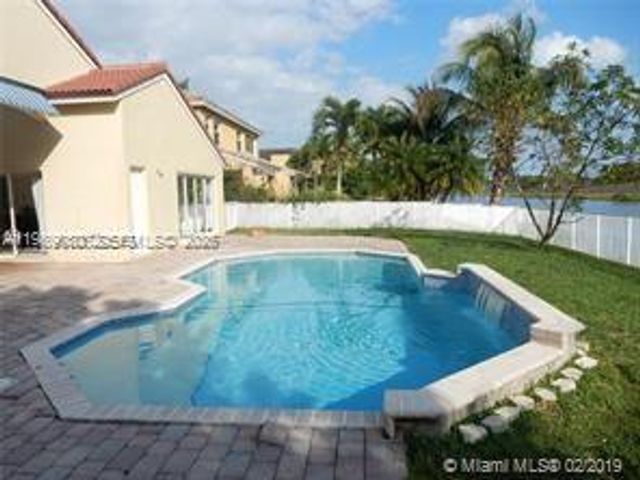 19150 SW 16th St, Pembroke Pines, FL 33029
