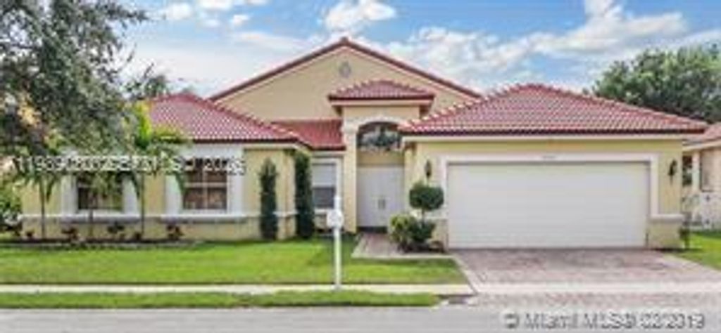 19150 SW 16th St, Pembroke Pines, FL 33029