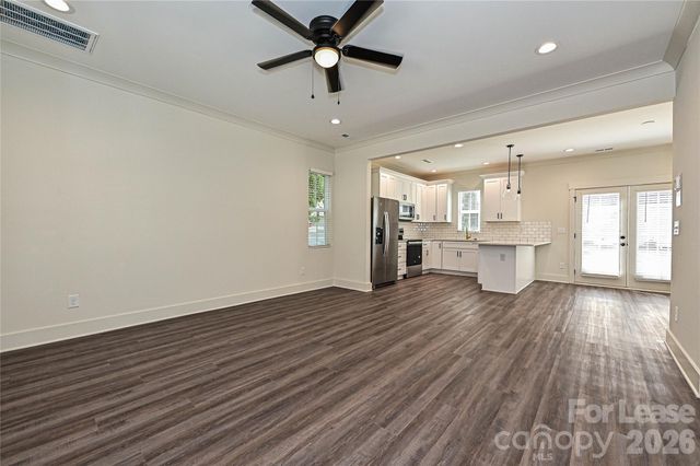 729 Wabash Avenue B, Charlotte, NC 28208