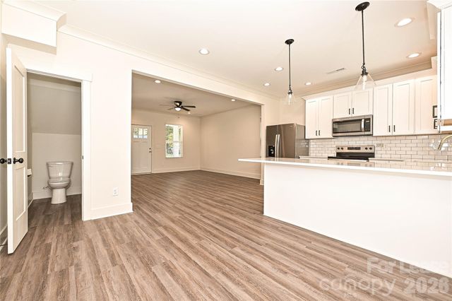 729 Wabash Avenue B, Charlotte, NC 28208