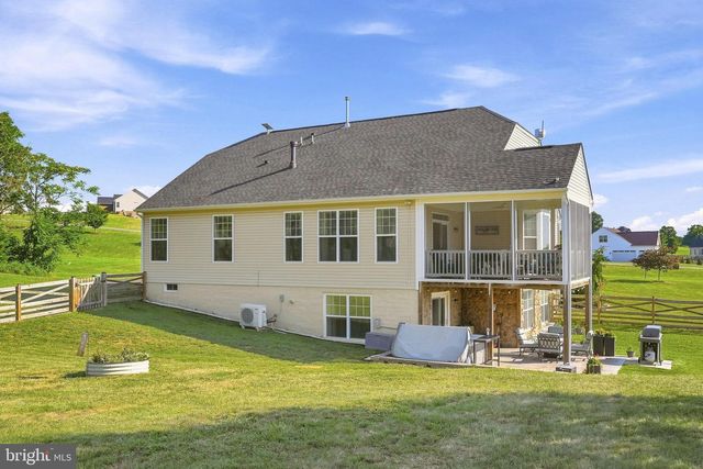 111 CHANTERELLE CT, Stephens City, VA 22655
