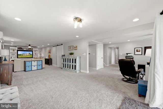 111 CHANTERELLE CT, Stephens City, VA 22655