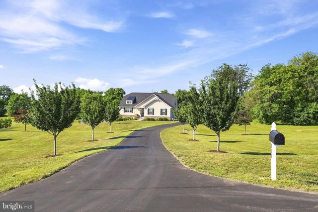 111 CHANTERELLE CT, Stephens City, VA 22655