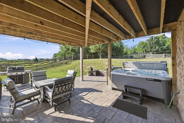 111 CHANTERELLE CT, Stephens City, VA 22655