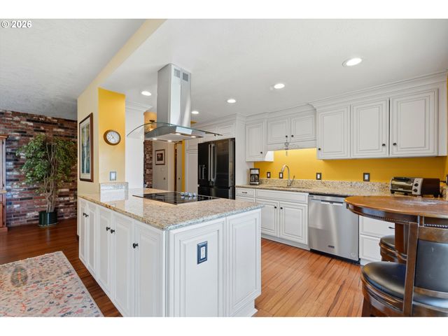 3355 OTTER CREST Loop, Depoe Bay, OR 97341