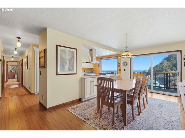 3355 OTTER CREST Loop, Depoe Bay, OR 97341