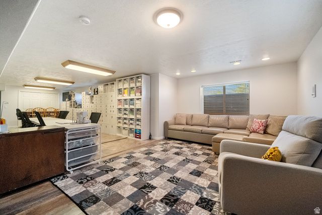 1508 W BRIGADOON PARK DR, West Jordan, UT 84088