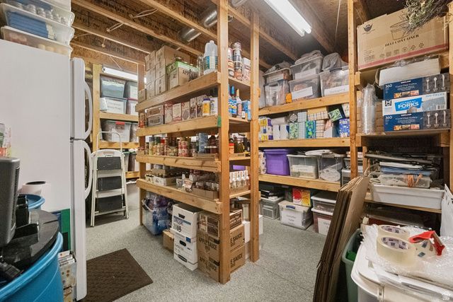 1508 W BRIGADOON PARK DR, West Jordan, UT 84088