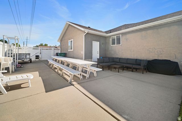 1508 W BRIGADOON PARK DR, West Jordan, UT 84088