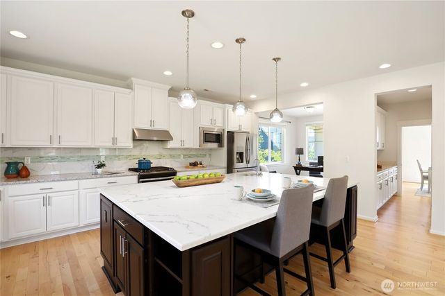 10922 NE 194th Drive, Bothell, WA 98011