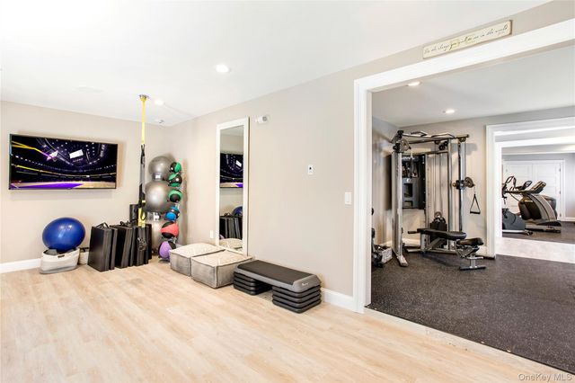 580 Dune Road 5, Westhampton, NY 11978