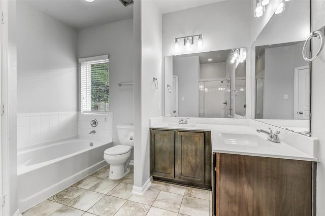 18607 Legend Oaks Drive, Magnolia, TX 77355