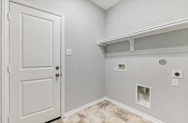 18607 Legend Oaks Drive, Magnolia, TX 77355